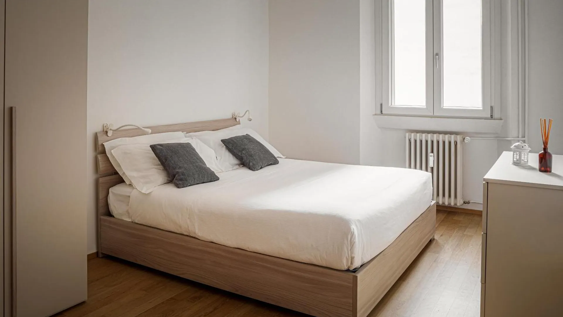 Accomodo Mib20 Bivano City Life Milan 0*,