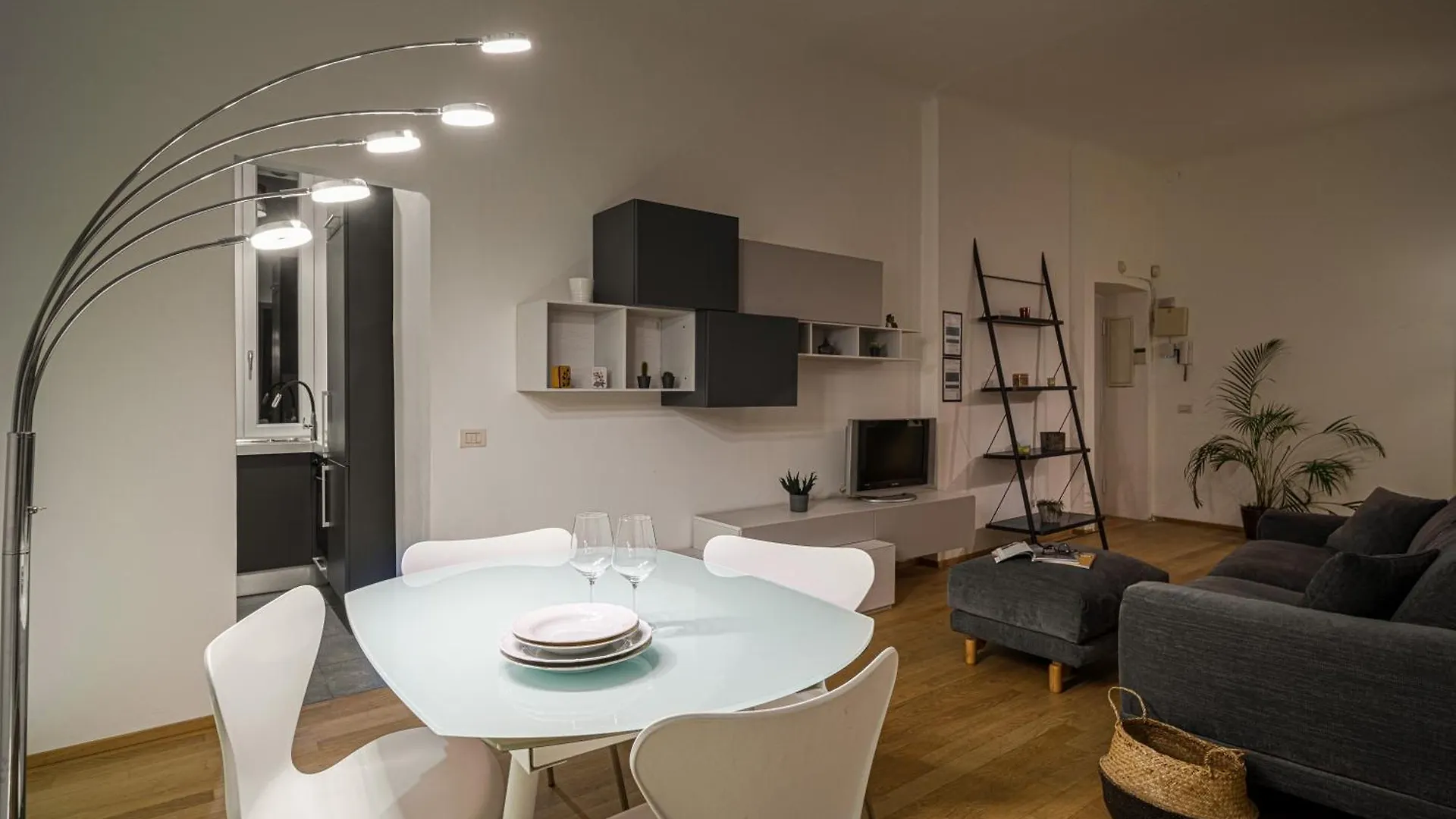 Accomodo Mib20 Bivano City Life Milan Italy